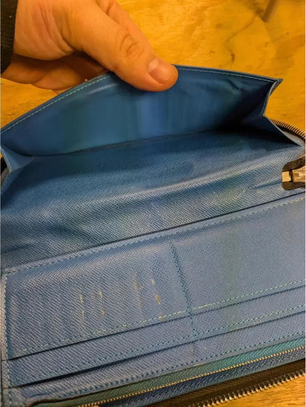 RARE! LOUIS VUITTON Bicolor Blue Taiga Zippy Long Wallet Vertical Zip Around